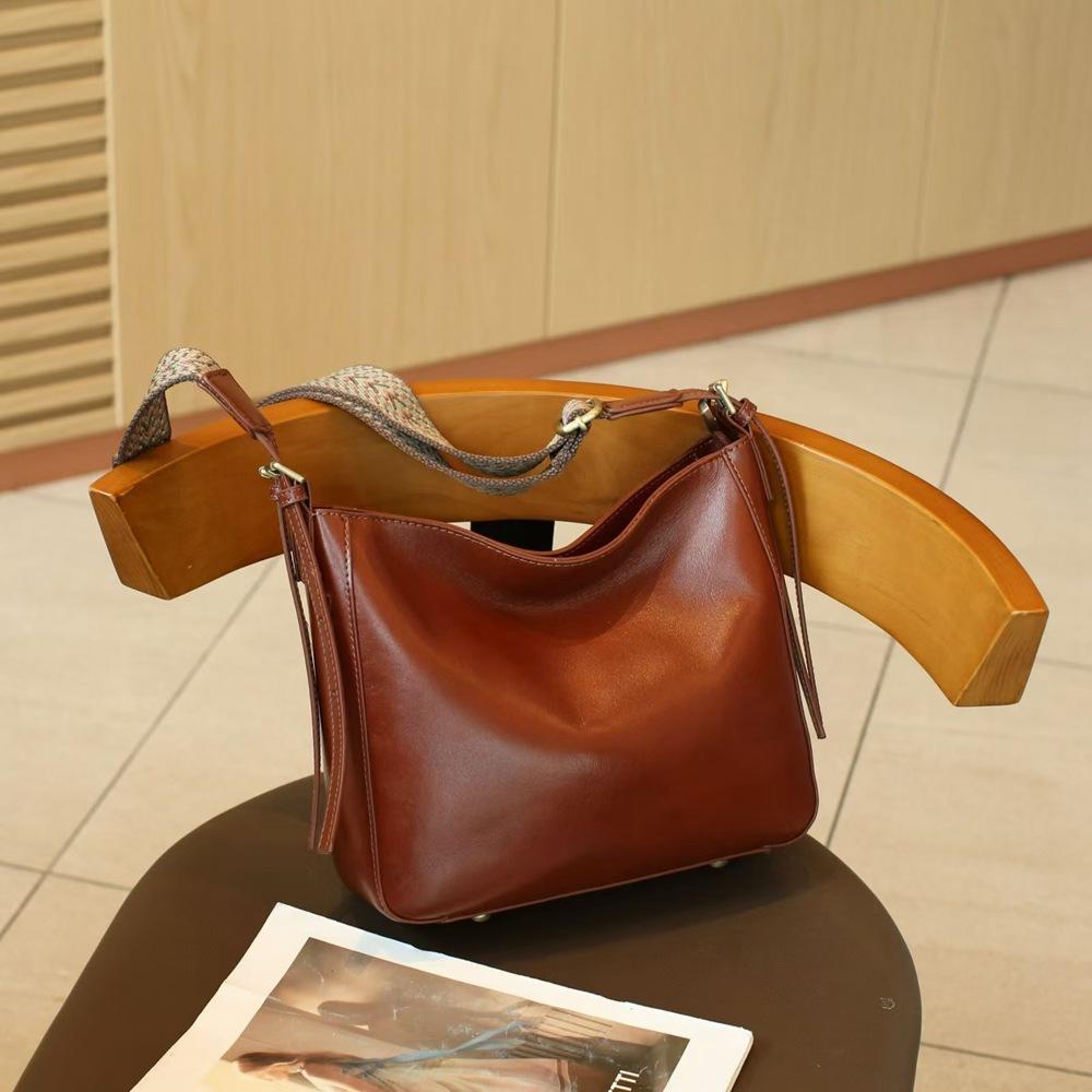 Genuine Leather Women's Bag Luxury Designer Shoulder Bag Vintage Style High Quality Cowhide Women Crossbody Bags 8803