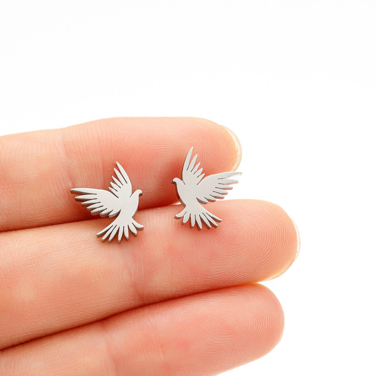 Stainless Steel Small Bird Earrings: Vintage-Inspired Eagle Studs for Women