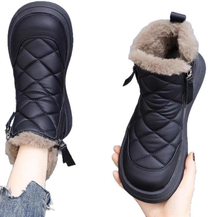 Popular Foreign-style Snow Boots Women's Winter 2025 New Velvet Thickened Northeast Cotton Shoes Waterproof, Non-slip and Warm Short Boots