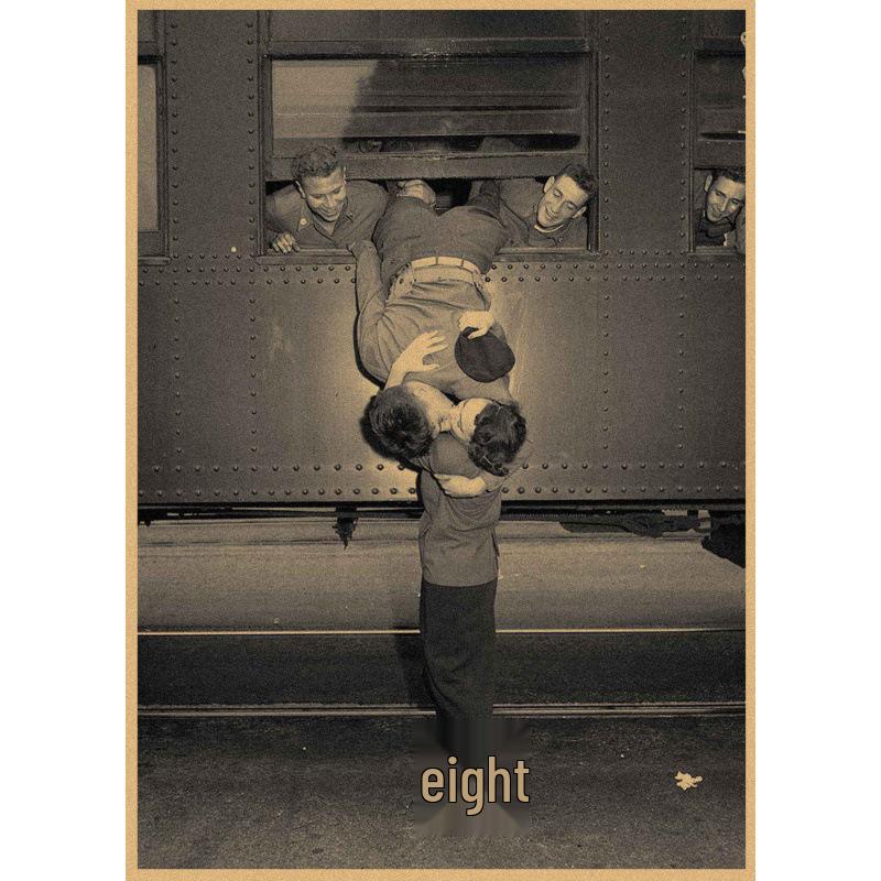 

Free Shipping Classic WWII The Kiss Retro Kraft Paper Poster for Bar & Cafe Decor Yellow Kraft Paper (No Glue) 30X42 cm