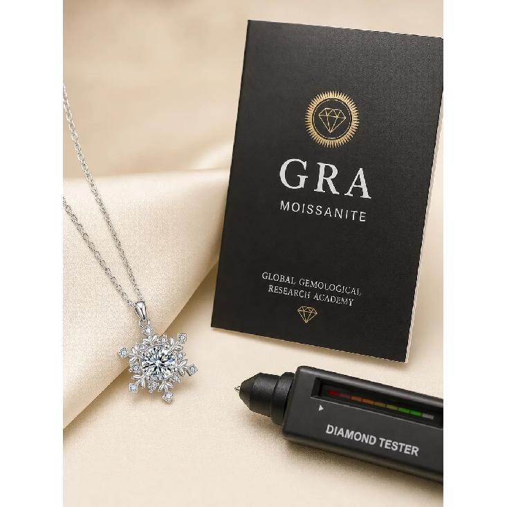 S925 Sterling Silver Snowflake Necklace for Women Versatile High-End Feel Moissanite Pendant Silver Collarbone Chain Gift