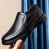 Czarne buty wsuwane z prawdziwej skóry dla mężczyzn w średnim wieku i starszych - Antypoślizgowa miękka podeszwa, obuwie codzienne na jesień.