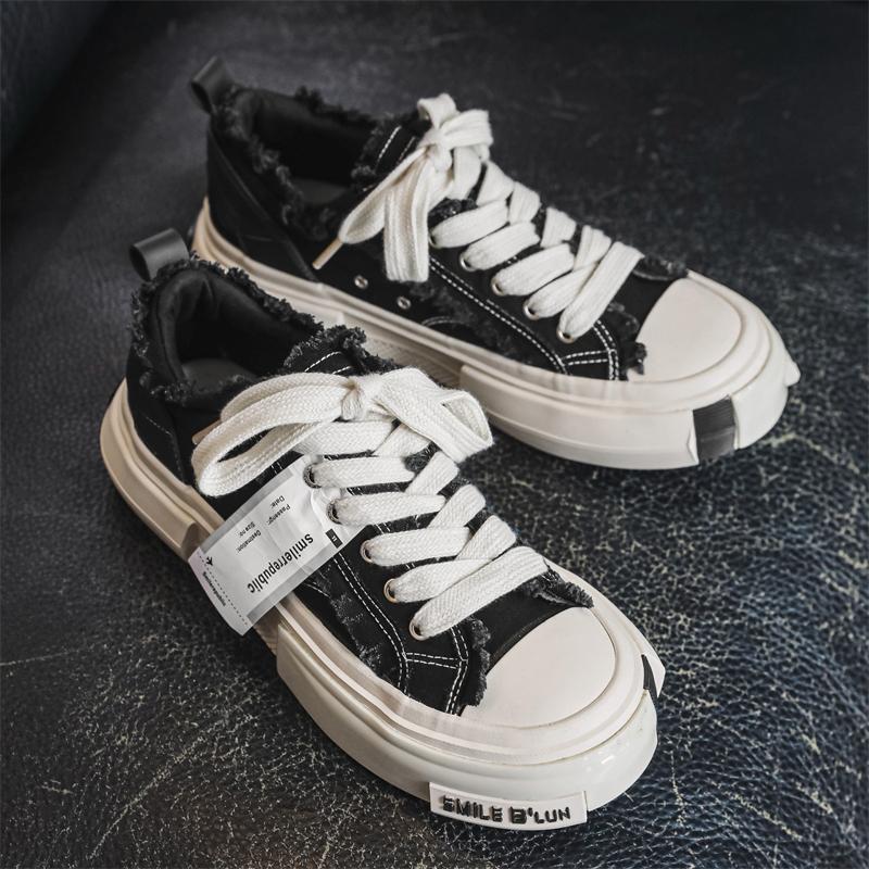 Fashion Men Sneakers Vulcanized Canvas Shoes Lace Up Personalized Design Skateboard Street Style Sports Shoes Casual Outdoor Sneakers 44