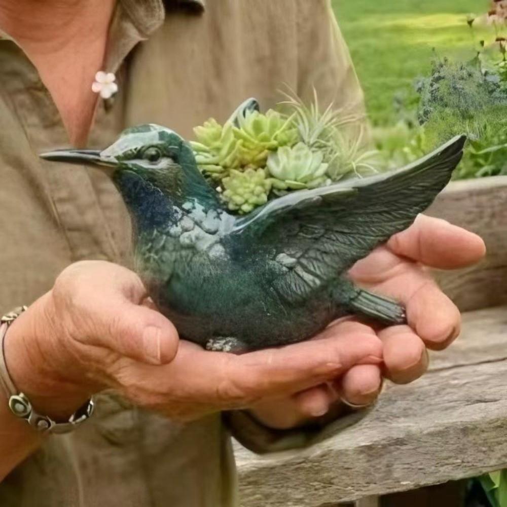 Resin Lively Bird Plant Pot with Drainage Hole Hummingbirds Bird Shaped Planter Wide Opening Novelty Style Succulent Planter