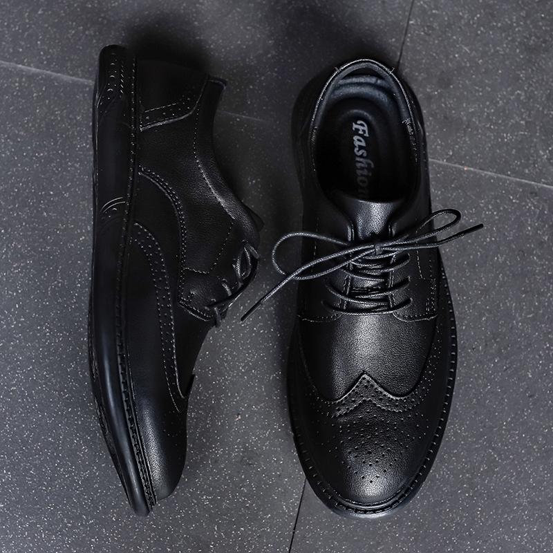 Mode Echtes Leder Herren Freizeitschuhe Handgefertigt Herren Schnürschuhe Outdoor Sneaker Freizeitspaziergang Oxford Schuhe Schlichte Brogue Flats