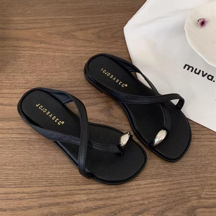 

Set of toe slippers for women to wear summer new French fairy style sandals with skirts for vacation beach flat bottom beautiful sandals 35