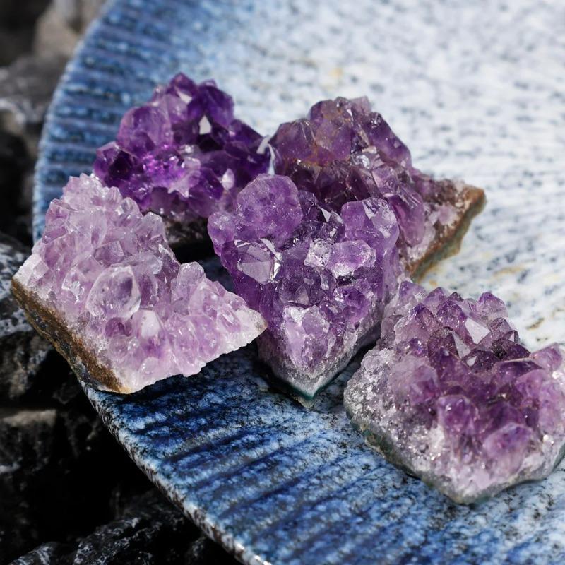 1 Stück Natürlicher Amethyst-Erzstein-Cluster Unregelmäßiger Edelstein Feiertagsgeschenke Heim-Aquarium-Dekorationen Wohnzimmer-Laden-Dekor