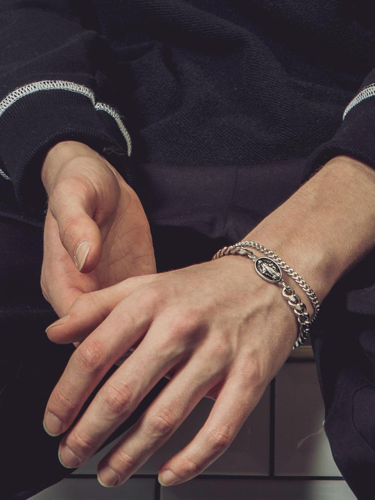 Shoveoff Svb-217 Maria Double Chain Bracelet