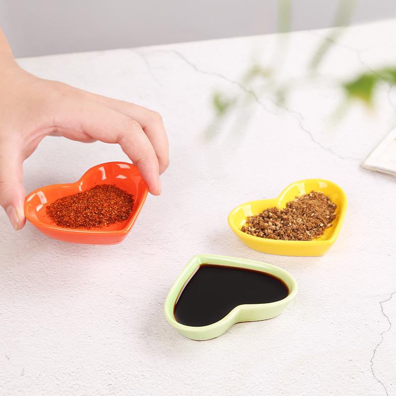 Heart Shaped Ceramic Seasoning Dish Mini Sauce Plate for Pickle Snack Dipping Home Kitchen Restaurant