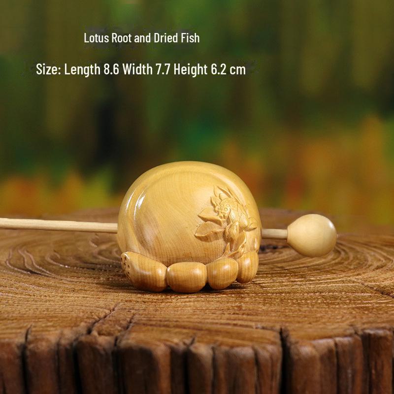 Portable Boxwood Percussion Meditation Instrument: Mini Wooden Fish Carving, Perfect as a Gift or Decorative Ornament.