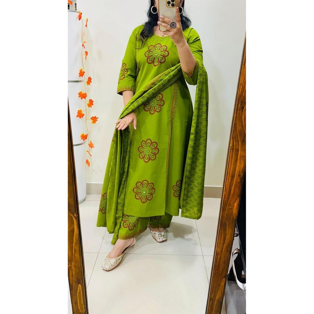 Bellissimo Set Kurta Etnico Bollywood Designer Indiano Set Kurti Pant Etnico Vestito