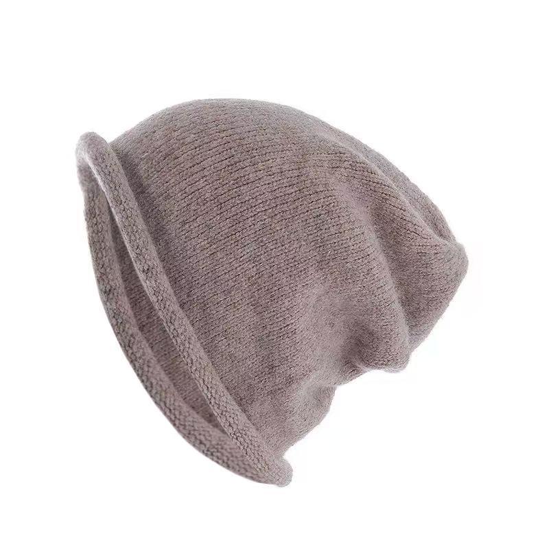 Women's Large Head Beanie: Autumn/Winter Breathable Loose Knit Hat for a Slimming Look.