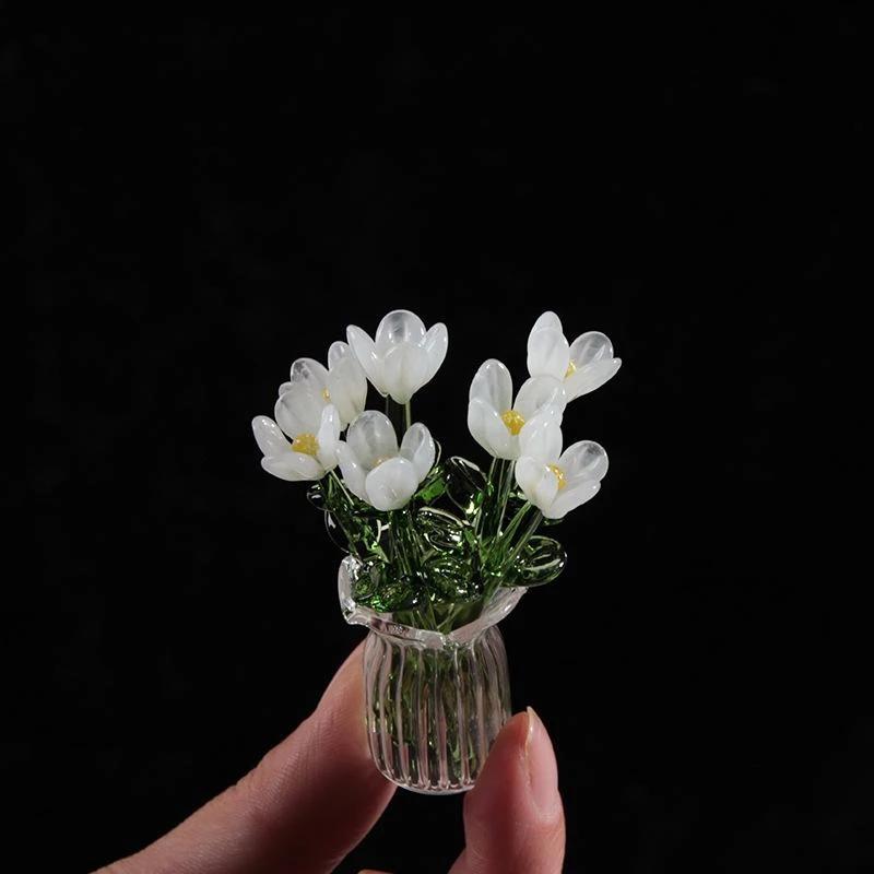 Glass Flower Bouquet with Vase Hand-Blown Mini Flower Decoration Home Living Room Handmade Simulation Floral Ornament with Stem