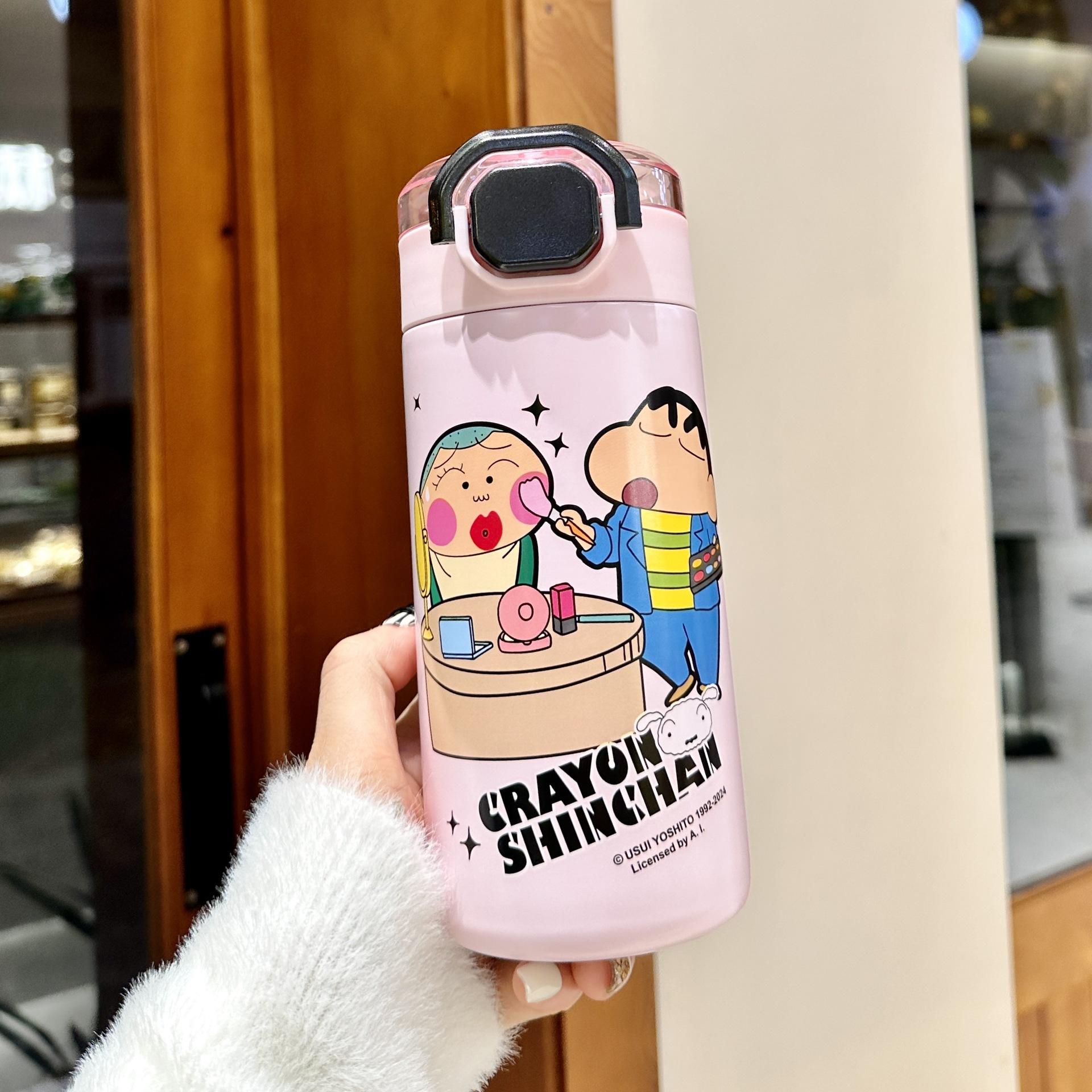 

Crayon Small Latest Insulated Water Cup New Fashionable Female Students Handy Straw Water Drinking Cup for Children To School 560ml