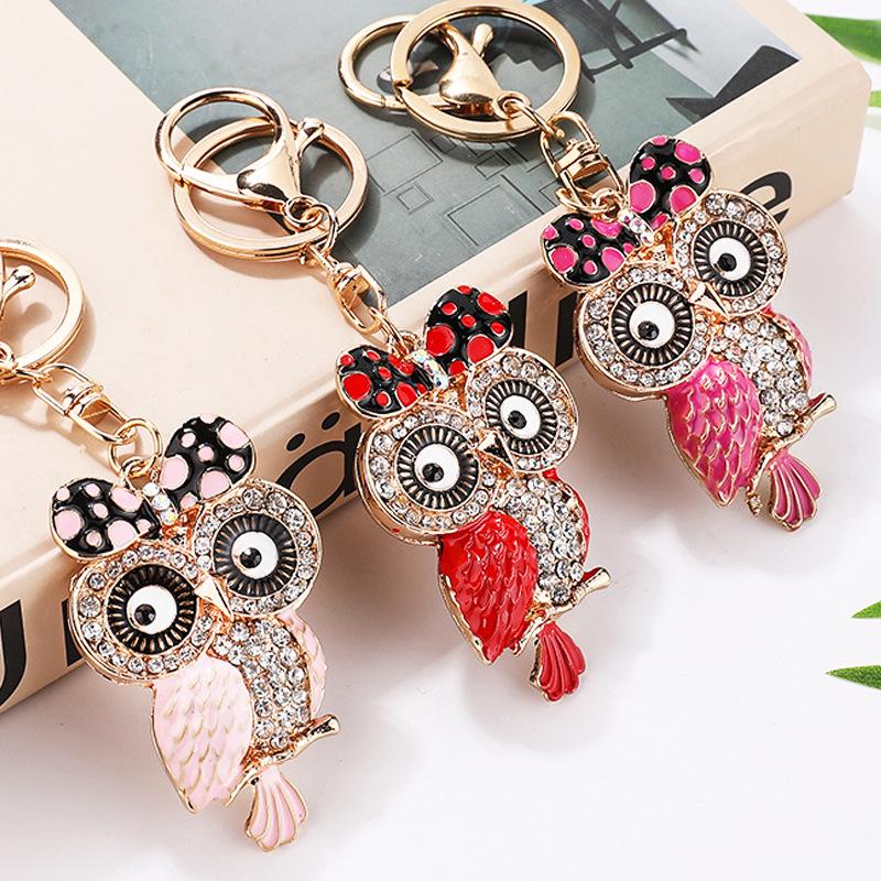 Charming Bowknot Owl Keychain: Creative Metal Pendant for Women's Bags
