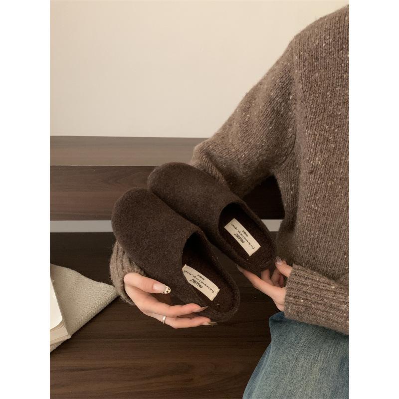 Retro woolen velvet shoes bag head half drag 2025 autumn and winter new outer wear single shoes women's versatile Boken shoes women