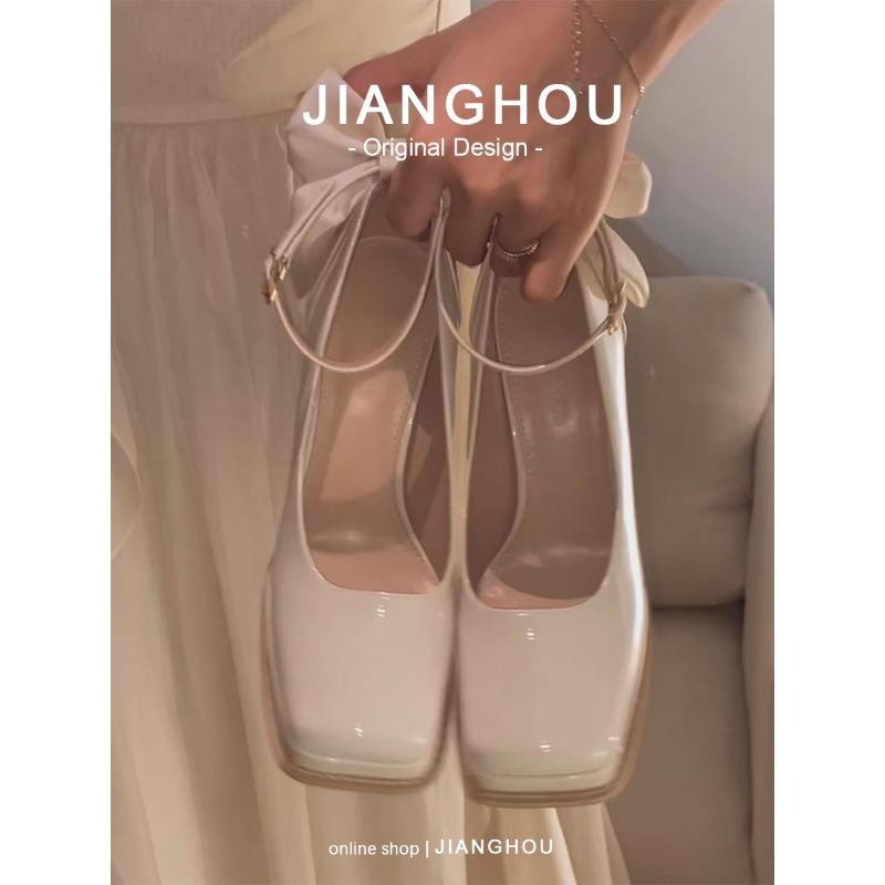 

Модные маленькие красные туфли на квадратном каблуке для свадьбы женские 2025 весна и осень новые свадебные туфли платформа приподнятая платформа Мэри Джейн 42