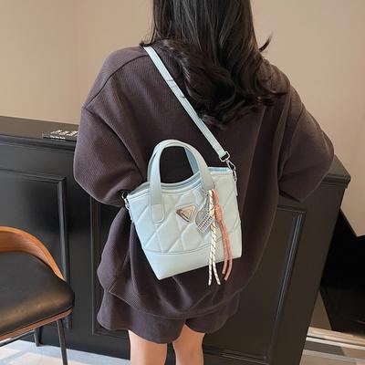 Popular Fashion Rhombus Contrasting Color Hand Carrying Bucket Bag Women Versatile Commuter High Sense Messenger Bag