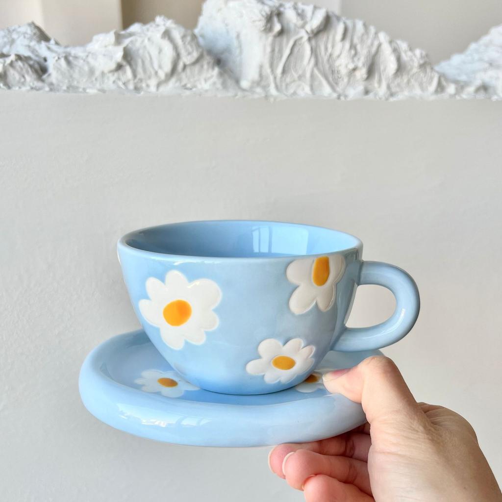 Super Cute Egg Flower Hand-painted Ceramic Coffee Cup and Saucer Set, High-value Latte Latte Flower Cup, Water Cup with Tray.