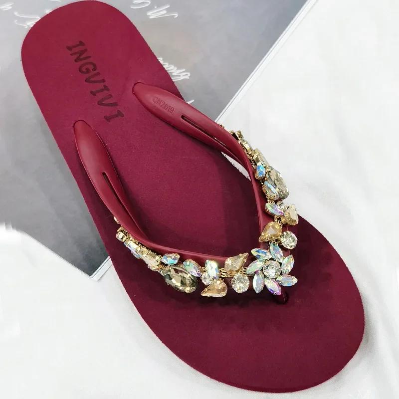 Fashion Slippers Women Glitter Flip Flops Summer 2025 Fashion Outdoor Rhinestone Chain Wedge Beach Slippers Jelly Hawaiian Flat Sandals