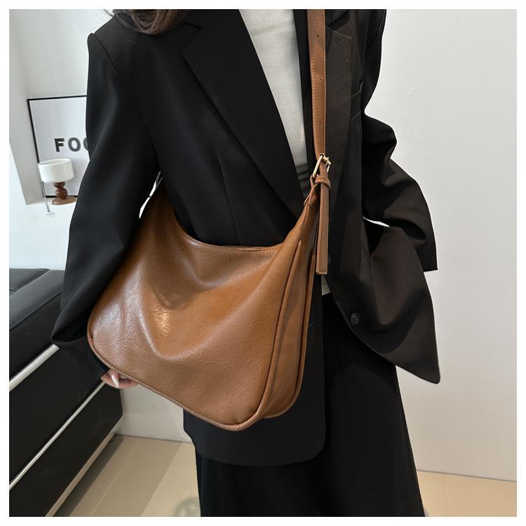 Korean Style Faux Leather Shoulder Bag for Women Trendy Minimalist Crossbody Tote Handbag CLE