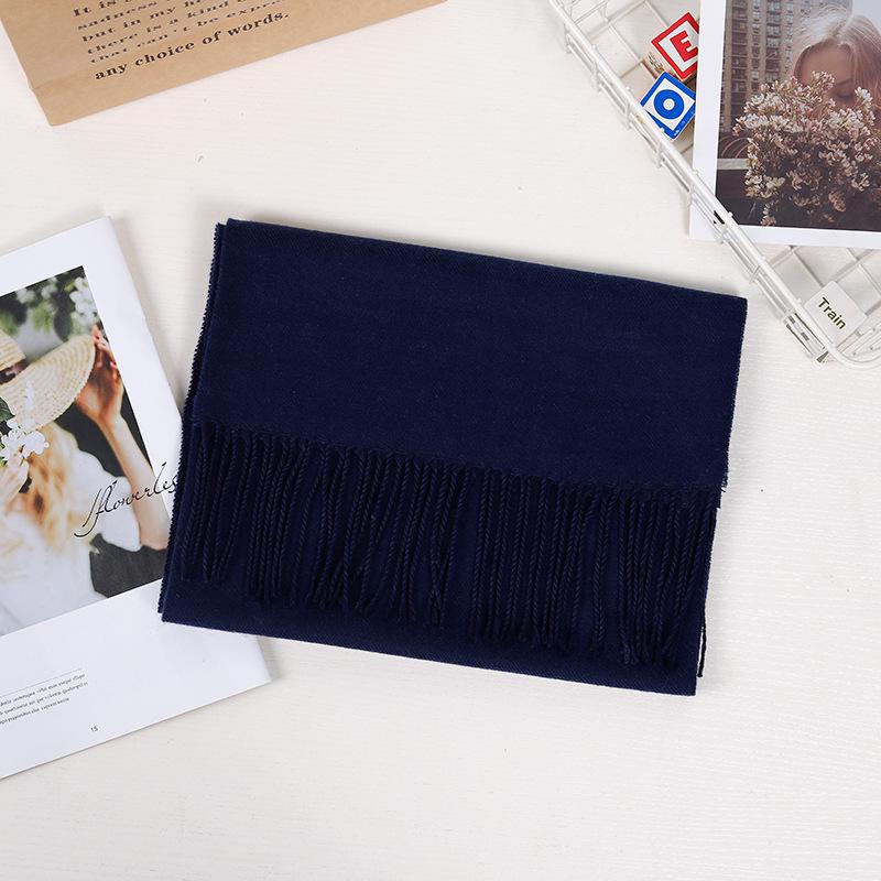 צעיף משבצות לסתיו וחורף: קשמיר חיקוי איכותי, רב-תכליתי וחם לגברים ונשים.