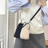 Kožená crossbody taška s polibkovým uzávěrem PU Clutch Taška přes rameno Vintage Retro Matná Kabelka Neformální