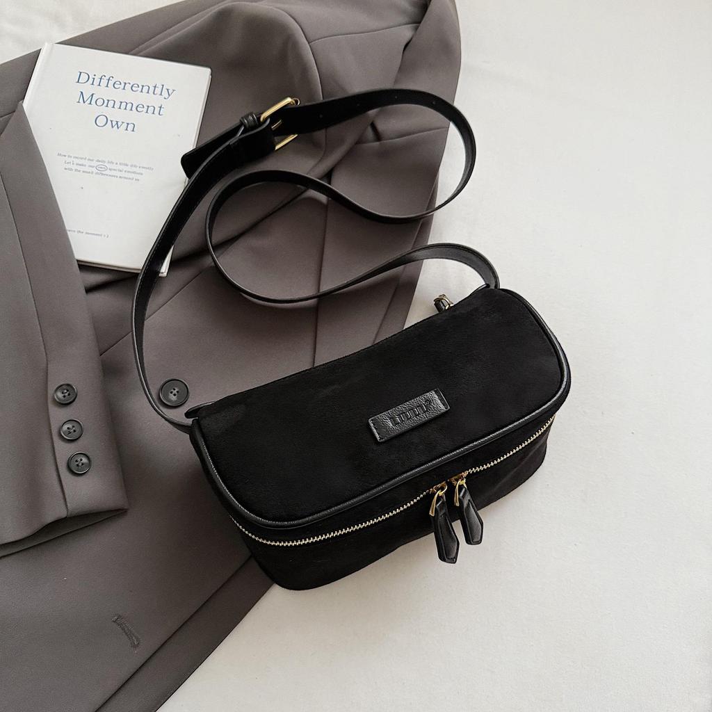 2025 Herbst/Winter Damen Retro Wildleder Umhängetasche - Vielseitige, modische Schultertasche für Freizeit und Pendlergebrauch