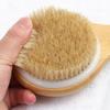 Brosse à dos en bambou à long manche, brosse de douche légère et facile à tenir pour le nettoyage de la peau, l'exfoliation