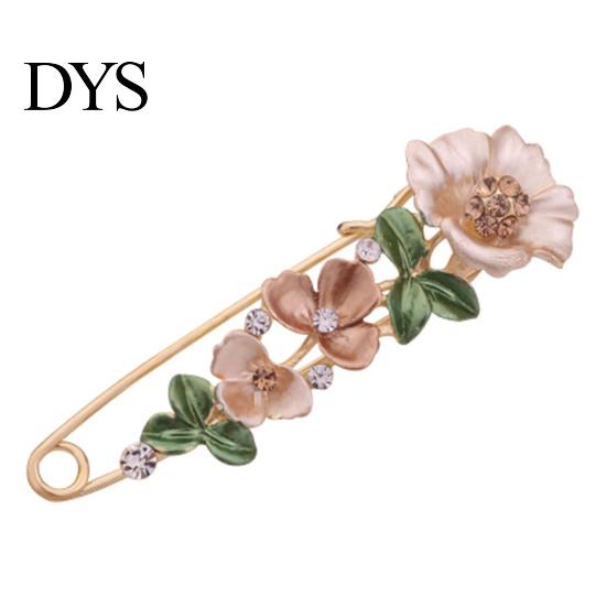 Cardigan Brooch Pin 3D Flower Decor Scarf with Rhinestone Stable Lock Inlay Thick Anti-exposure Suits Coats Sweaters Shawl Buckle