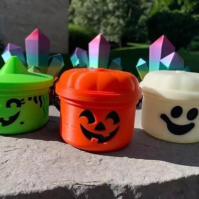 Yousheng Mini Halloween Candy Bucket Spooky Ghost Pumpkin Candy Bucket Plastic Candy Bowls with Lid And Handle for Trick or Treat Halloween Party