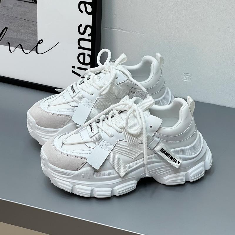 European fried street dad shoes women's 2025 autumn and winter thick soles increase height, show long legs, versatile sports and leisure shoes