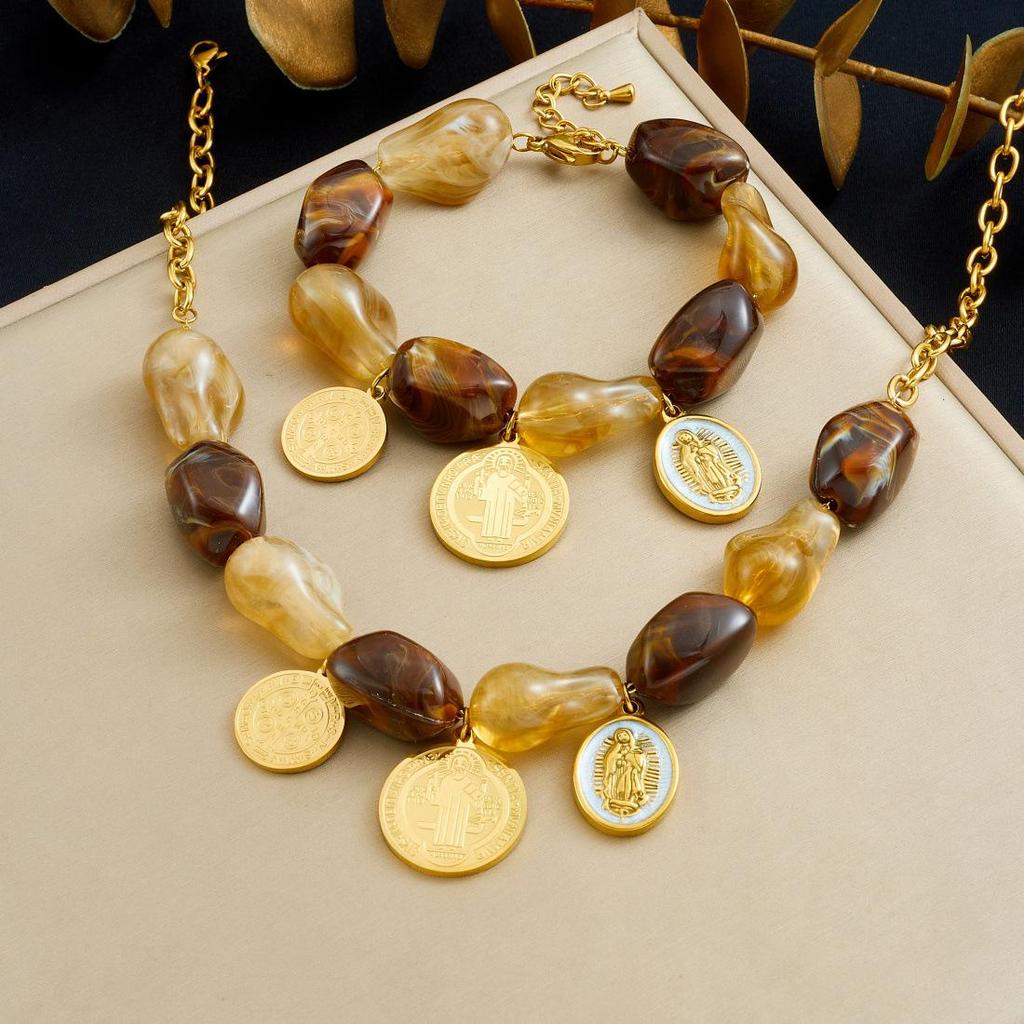 Retro High-End Color Block Resin Beaded Gold-Plated Enamel Oval Portrait Jewelry Set