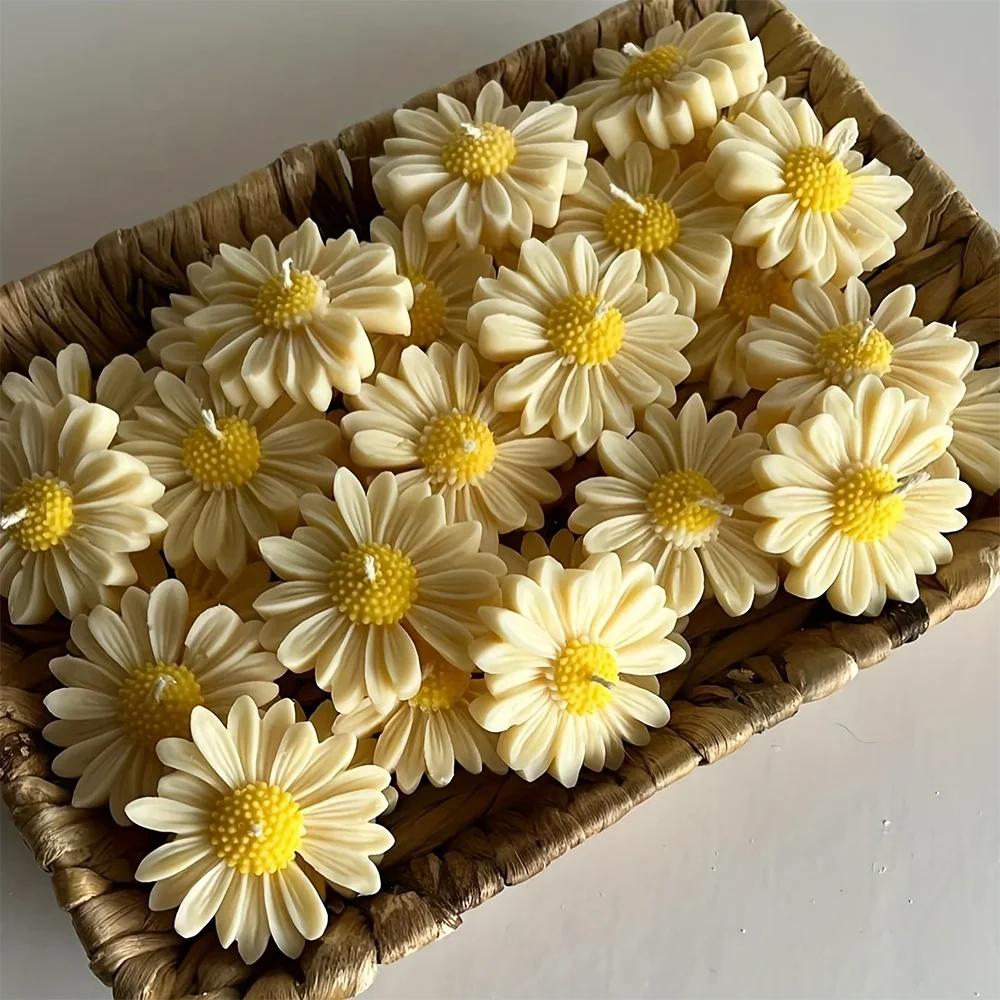 1pc 3D Daisy Flower Silicone Candle and Plaster Mold - DIY Resin and Clay Crafting Supplies