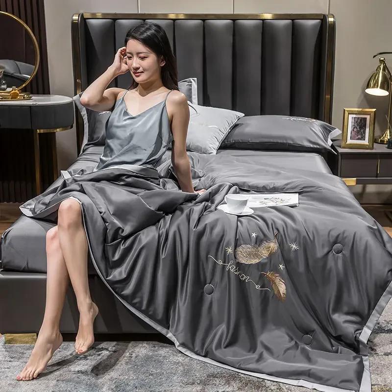 Ice Silk Summer Comforter Set For Bed Air Conditioner Nap Blanket/Quilt Super Silky Soft Set Of Summer Comforter And Pillowcase