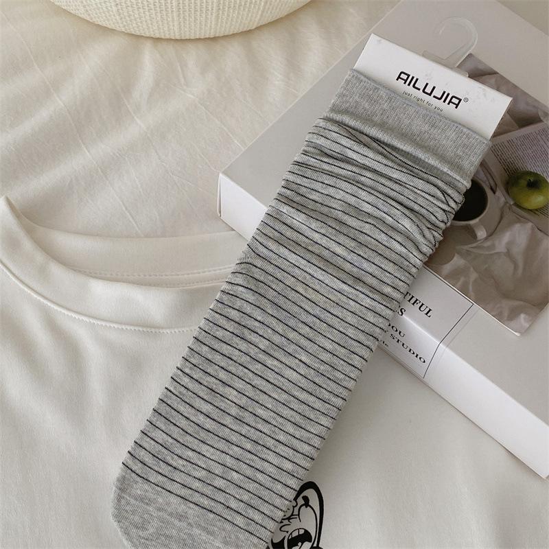 Women's Fall Fashion New Boneless Straight Plate Tube Stack Socks