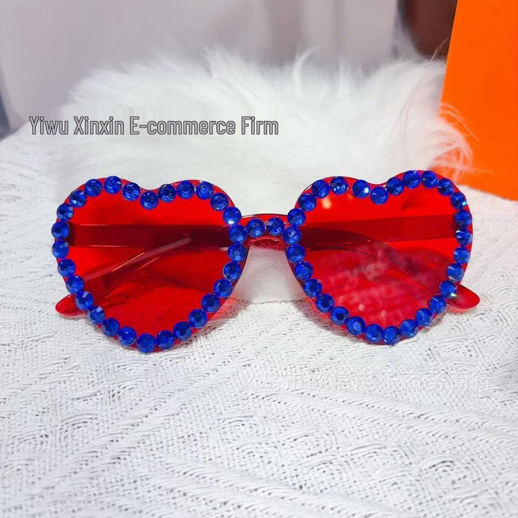 Färgglada Fjärilsolglasögon för Kvinnor och Barn - Trendiga Handgjorda Festglasögon