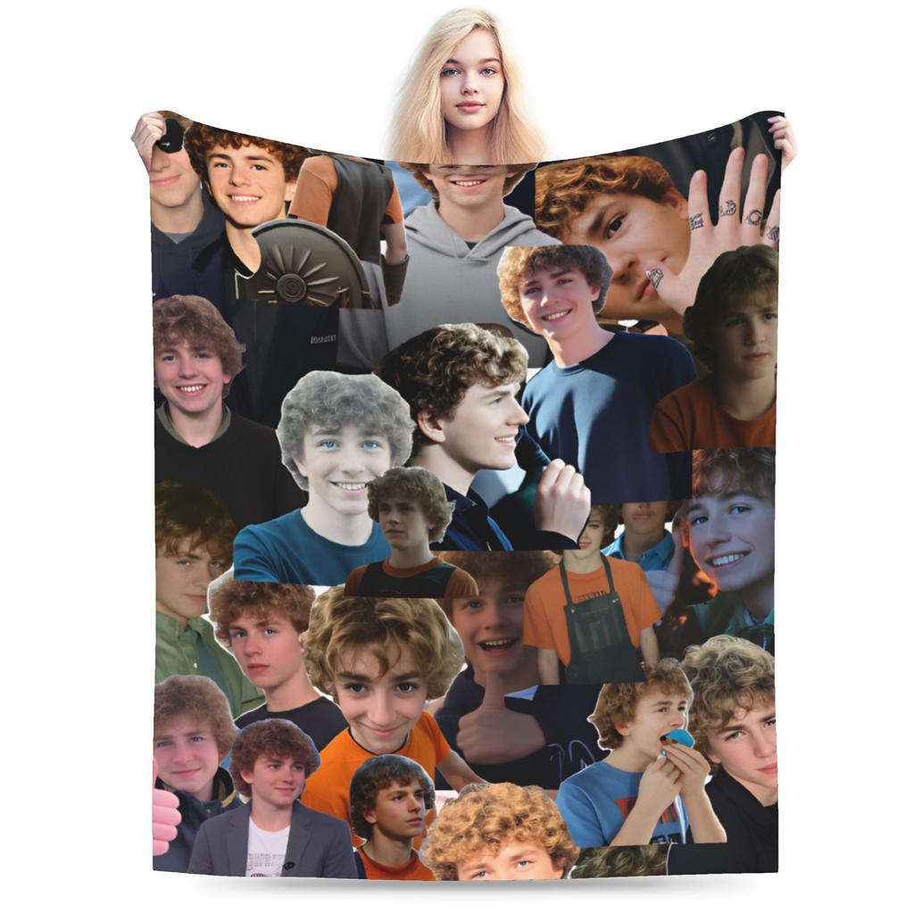 Walker Scobell Cool Retro Rock Poster 70s 80s 90s Warm Blanket Girls Boys Plush Bedding Throws Flannel Bedspread Sofa Bed Cover