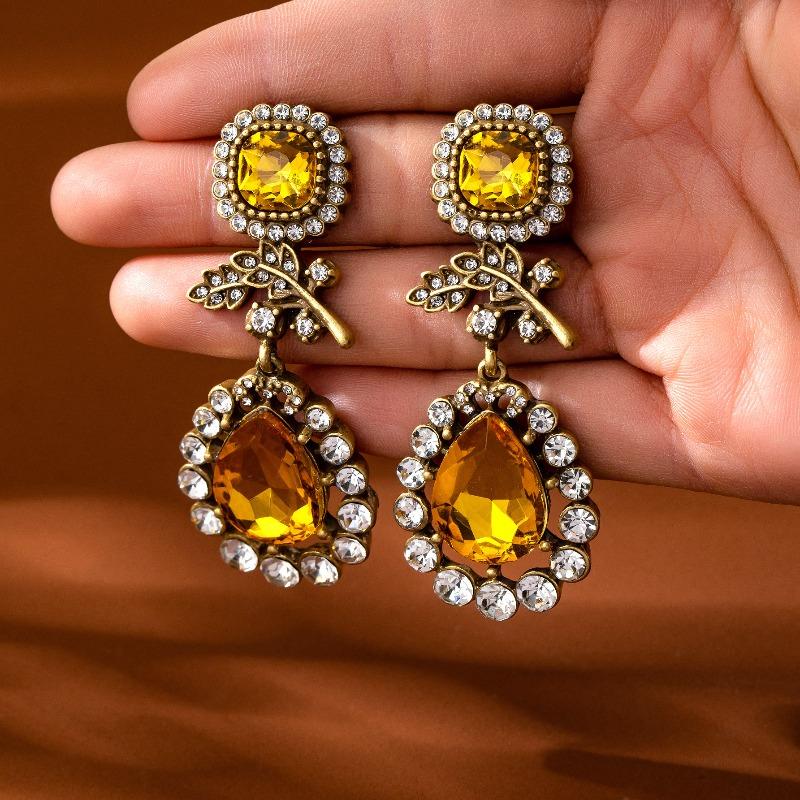 Medieval Western and Medieval Jewelry Old Gold Water Drop Shaped Gem Earrings Diamond Light Luxury Temperament Earrings