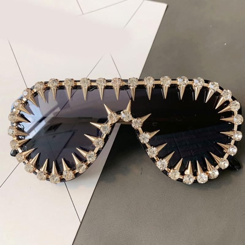 Blingbling Sunglasses with Crystal Rivet Frame for Female Male Unisex Music Festival and Hiphop Dancing Party Dressingup