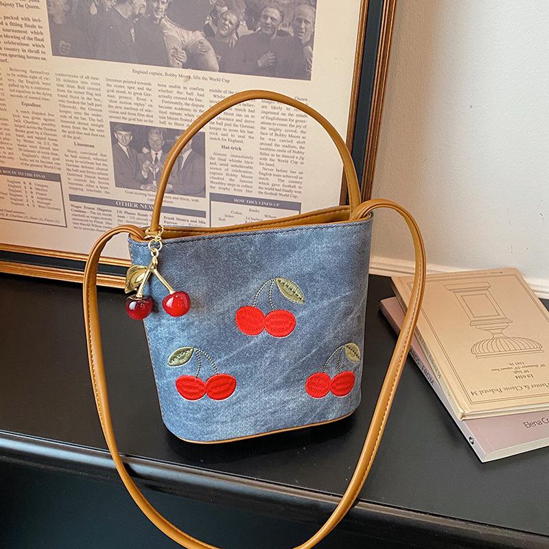 Casual Cherry Embroidery Shoulder Bags for Women Versatile Portable Ladies Crossbody Bag Simple Girls Bucket Handbags Purse