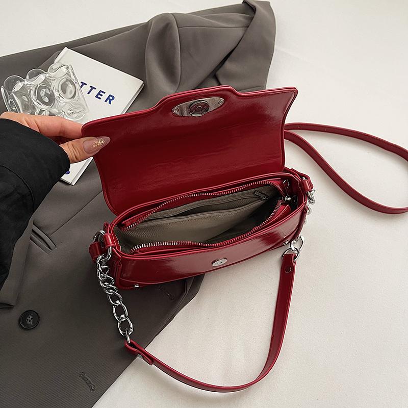 Women's bag Korean version trendy and fashionable shoulder bag  summer niche design simple and casual high-end crossbody bag