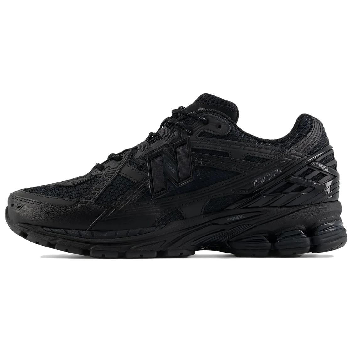 1906 New BalanceU `Triple Black` M1906NJ