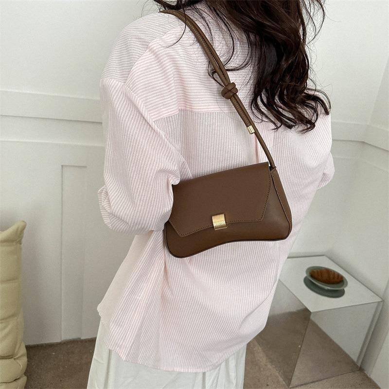 Premium Bag Women's New Baguette Bag Retro Hand-held Underarm Bag Girl Shoulder Messenger Bag