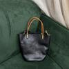 Retro Genuine Leather Bucket Handbag: Women's Vegetable-Tanned Cowhide Shoulder Bag with Large Capacity