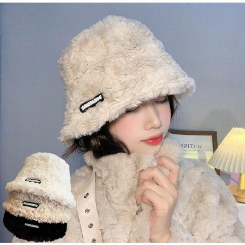 Mustang Bucket Hat for Women, Plain Fluffy Fur Trimming cream