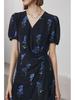 Damen V-Ausschnitt Seidenkleid - Frühjahr/Sommer Kollektion 2025, Kurzärmelig, Gefütterter Doppel-Crepe, 100% Maulbeerseide.