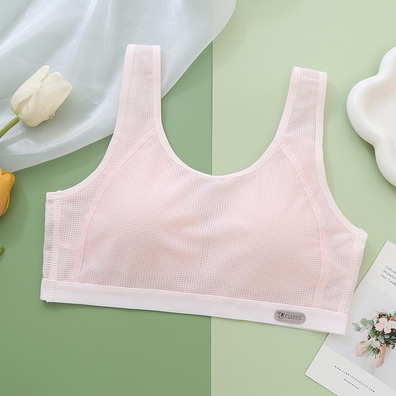 Teenage Big Girls Puberty Development Thin Vest Style Wireless Student Bra