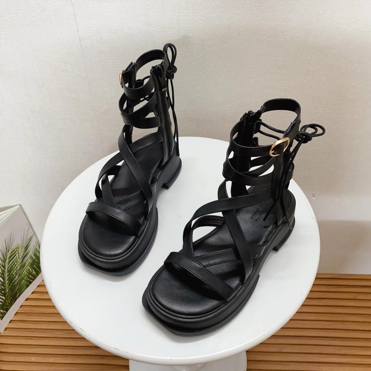 Модные сексуальные высокие сандалии с перекрестными ремешками — фото 3