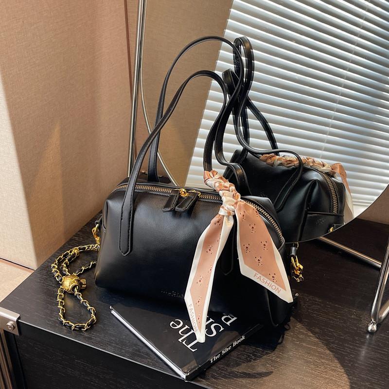 IELGY Retro Premium Underarm Bag, Solid Color Simple Fashion Chain Crossbody Shoulder Bag